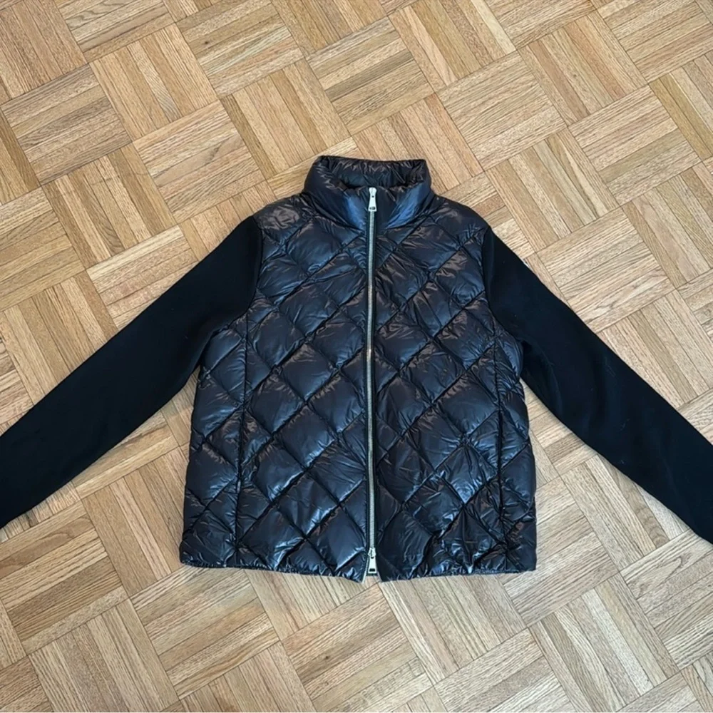 Moncler women’s black jacket - Picture 2 of 11